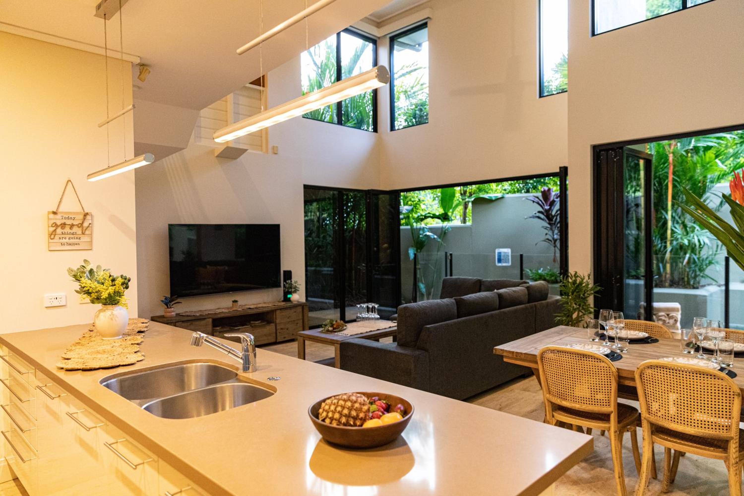 Amalfi - Port Douglas, luxury in the centre of town