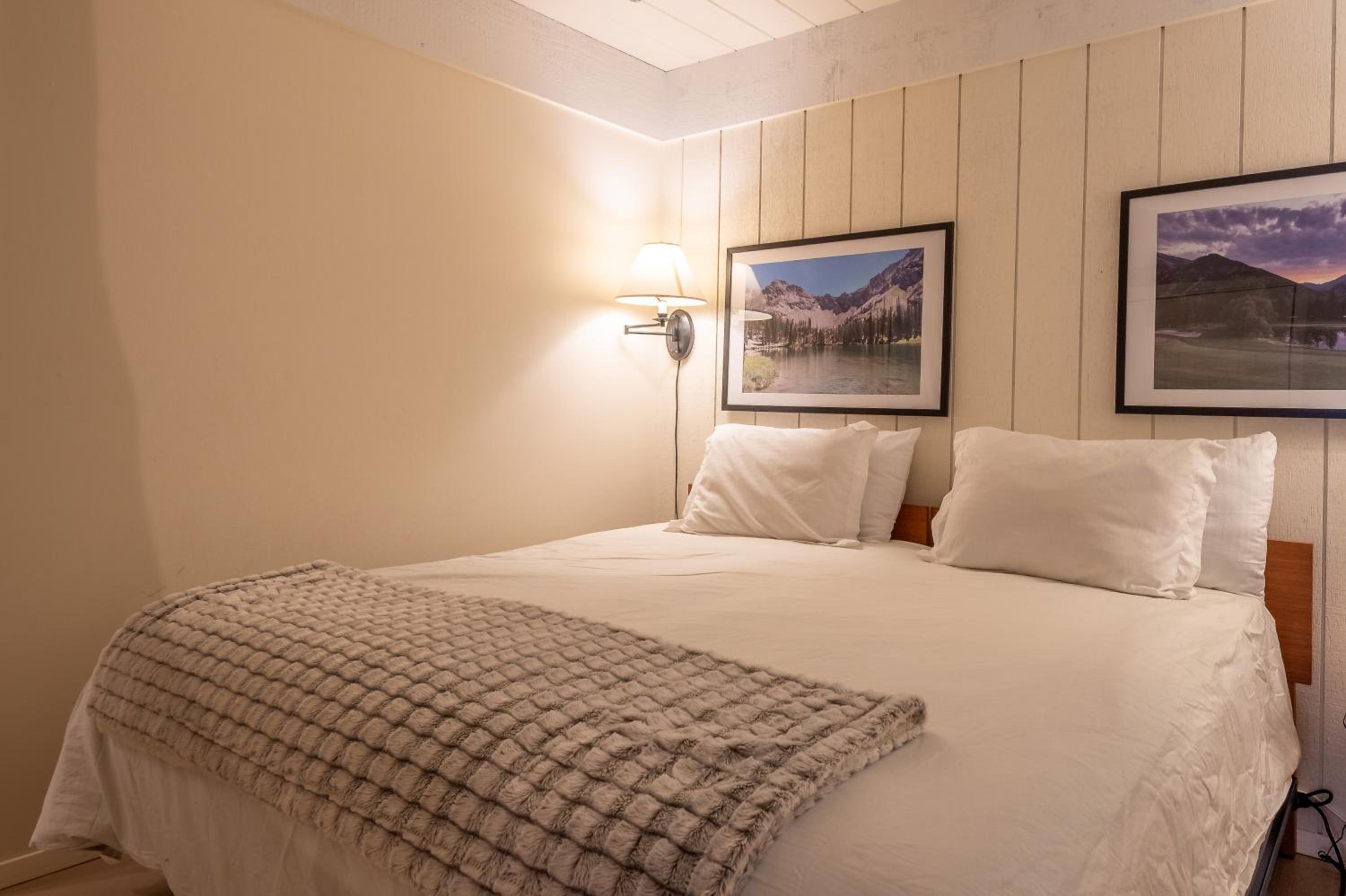 Villager Condo 1207 - Property Image 1