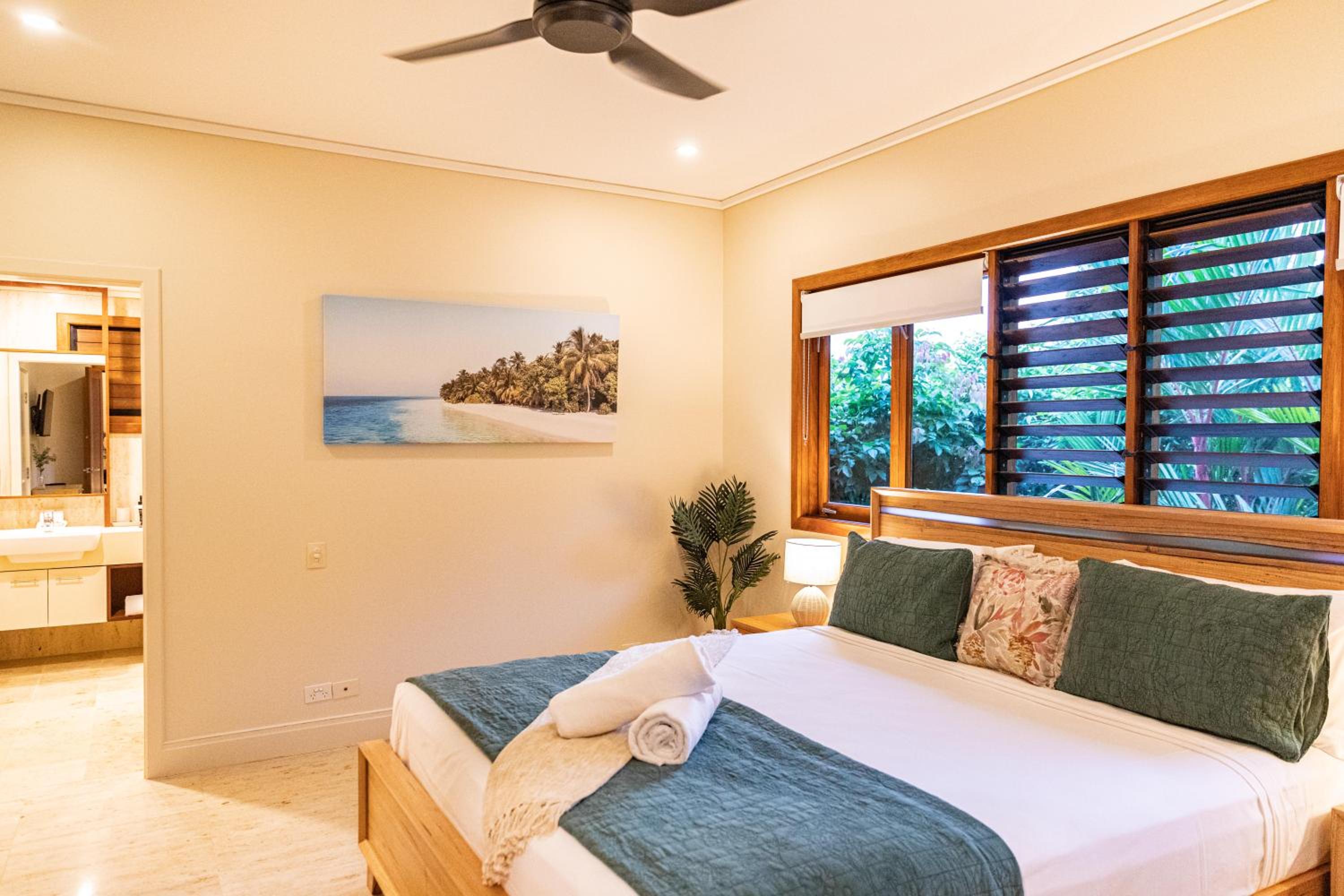 Amalfi - Port Douglas, luxury in the centre of town