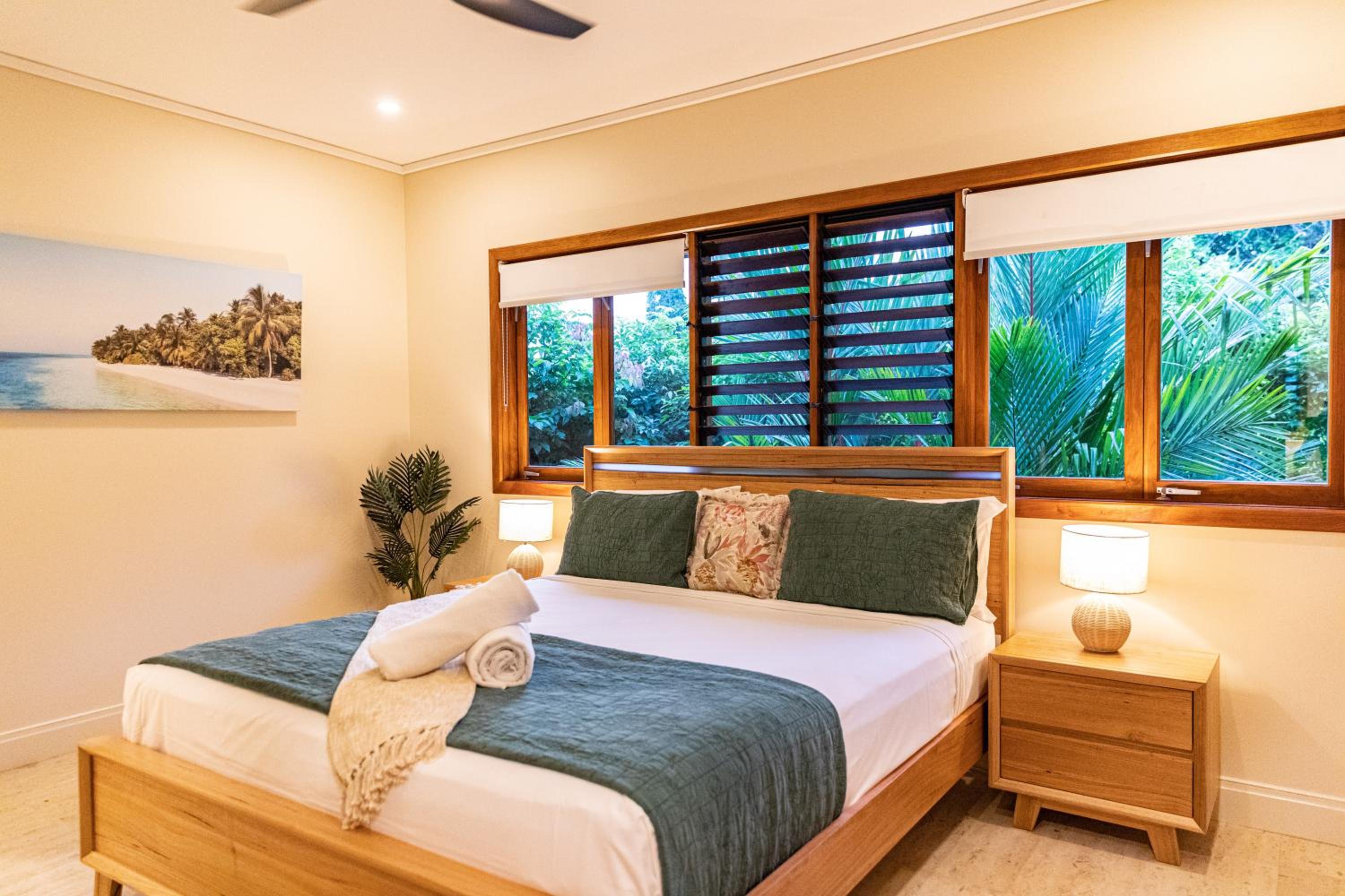 Amalfi - Port Douglas, luxury in the centre of town