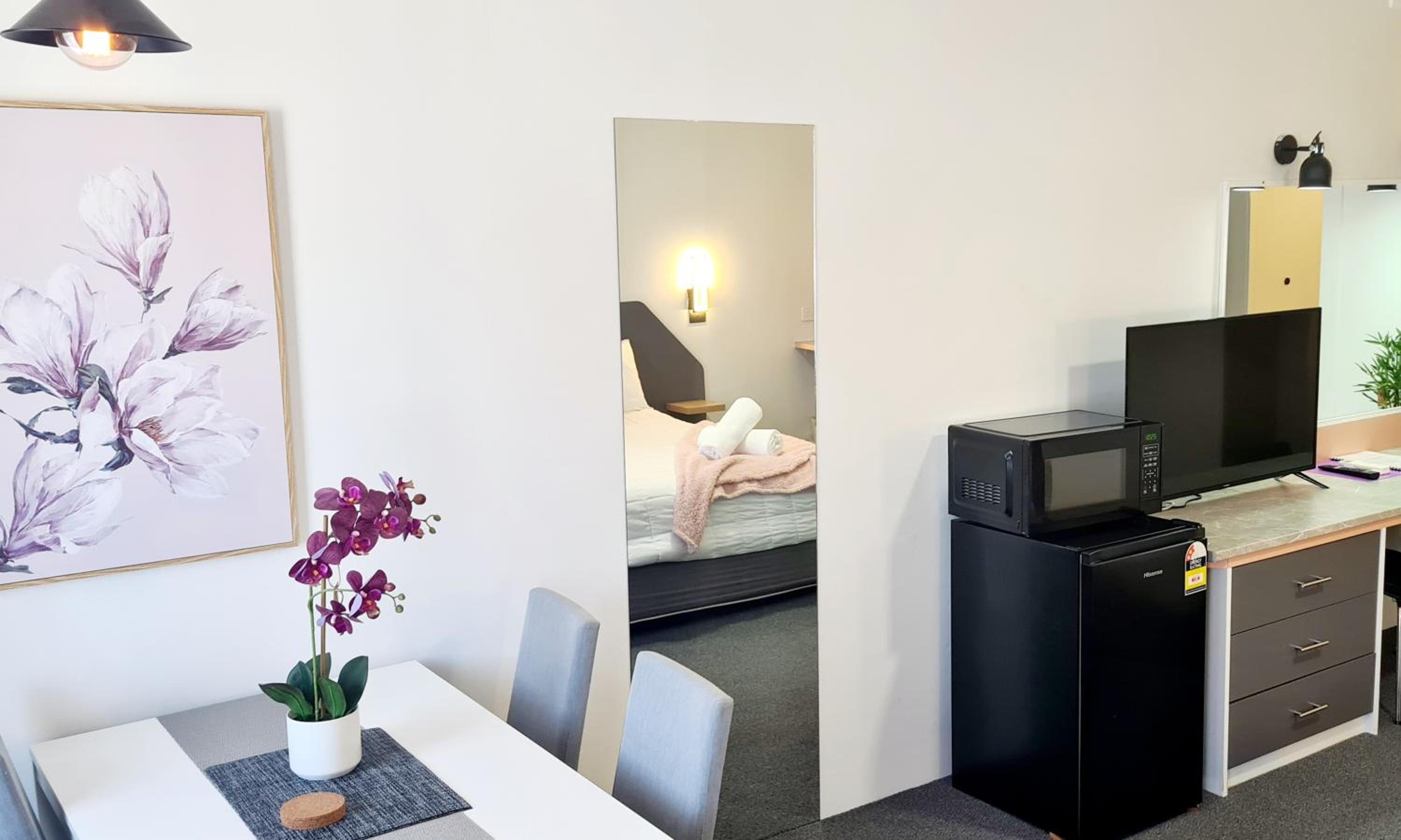 hotel room