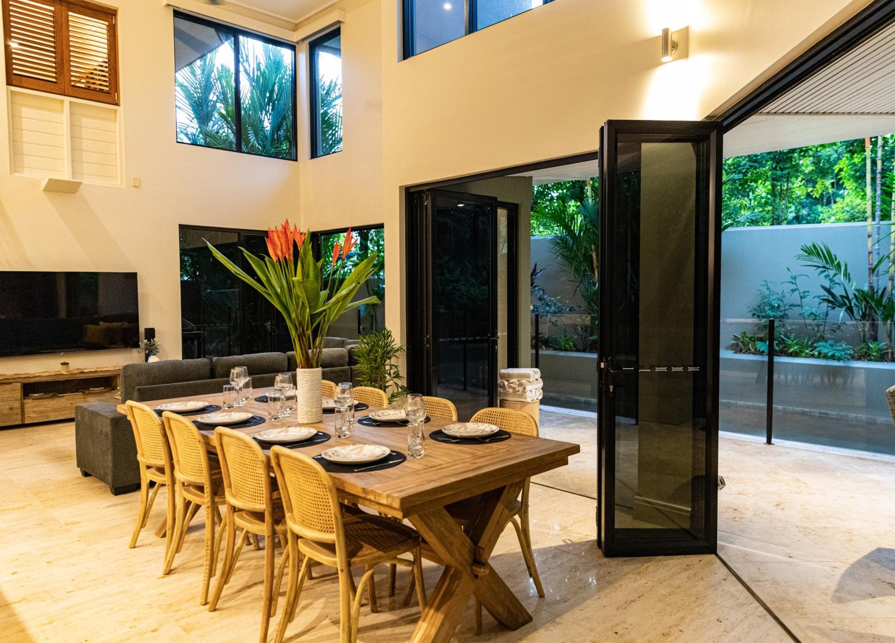 Amalfi - Port Douglas, luxury in the centre of town