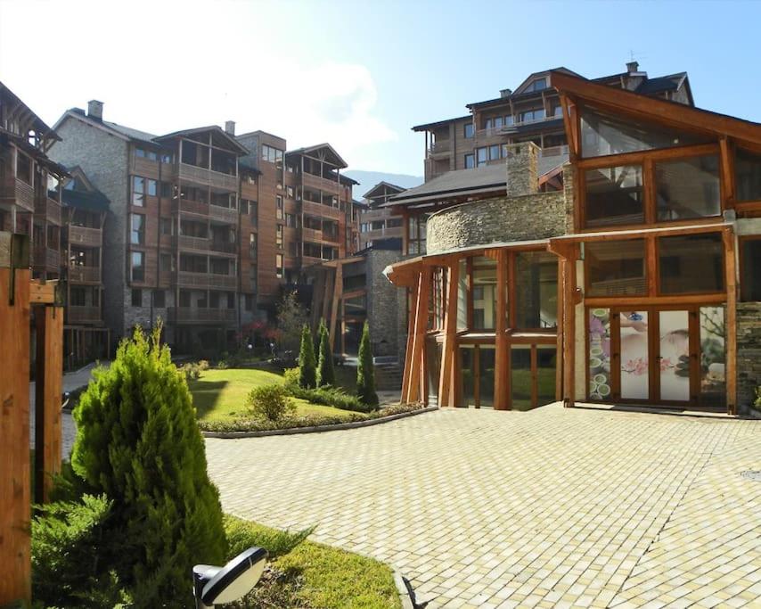 Hill-side Apartment in Nation Park