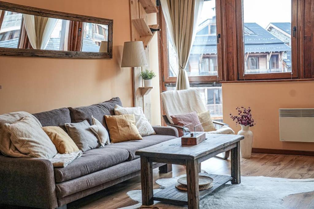 Hill-side Apartment in Nation Park