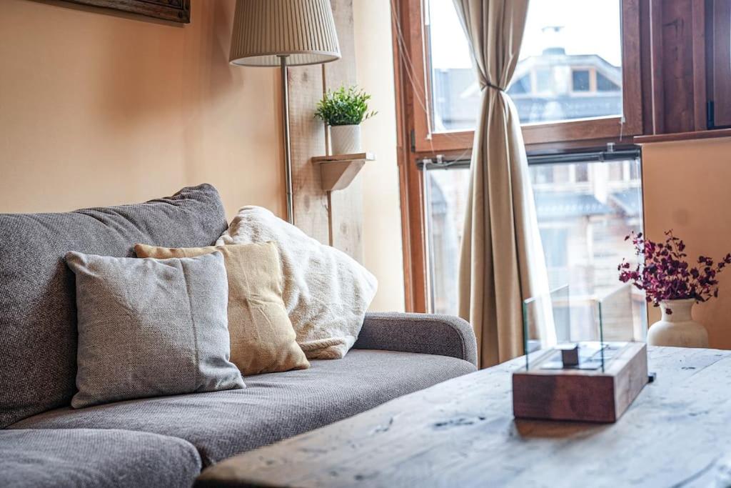 Hill-side Apartment in Nation Park