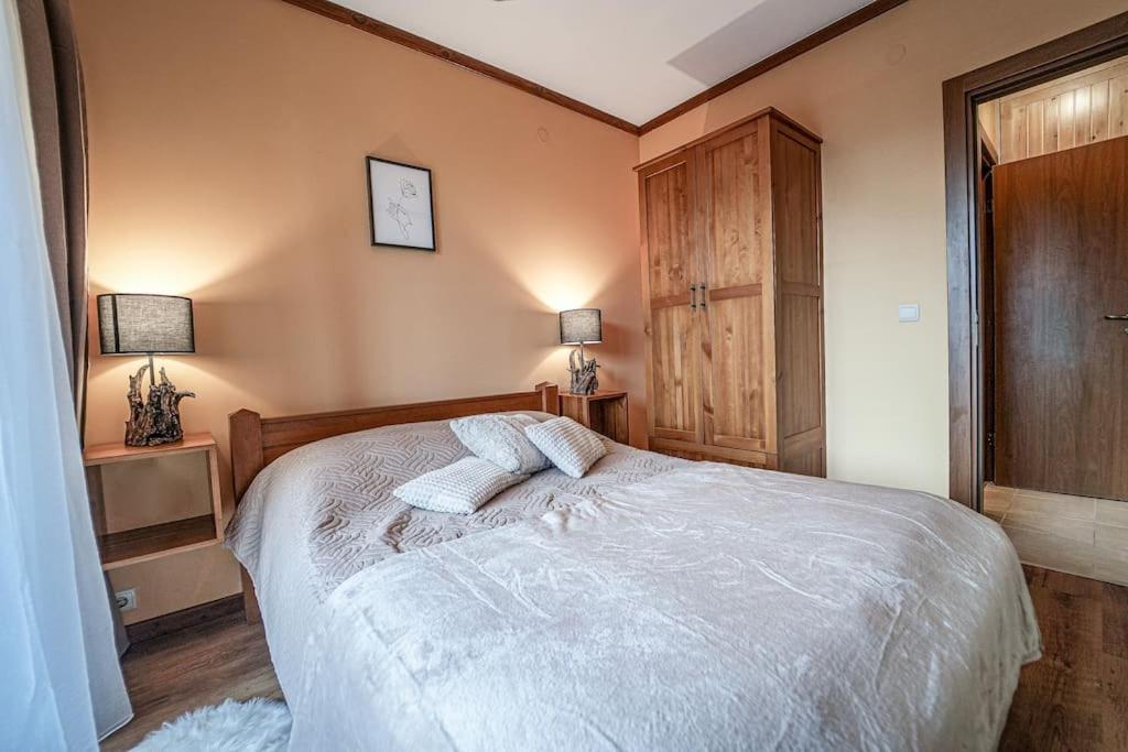 Hill-side Apartment in Nation Park