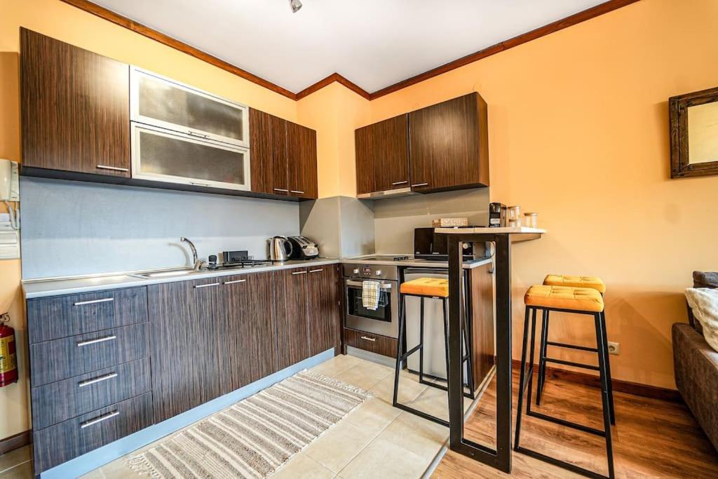Hill-side Apartment in Nation Park