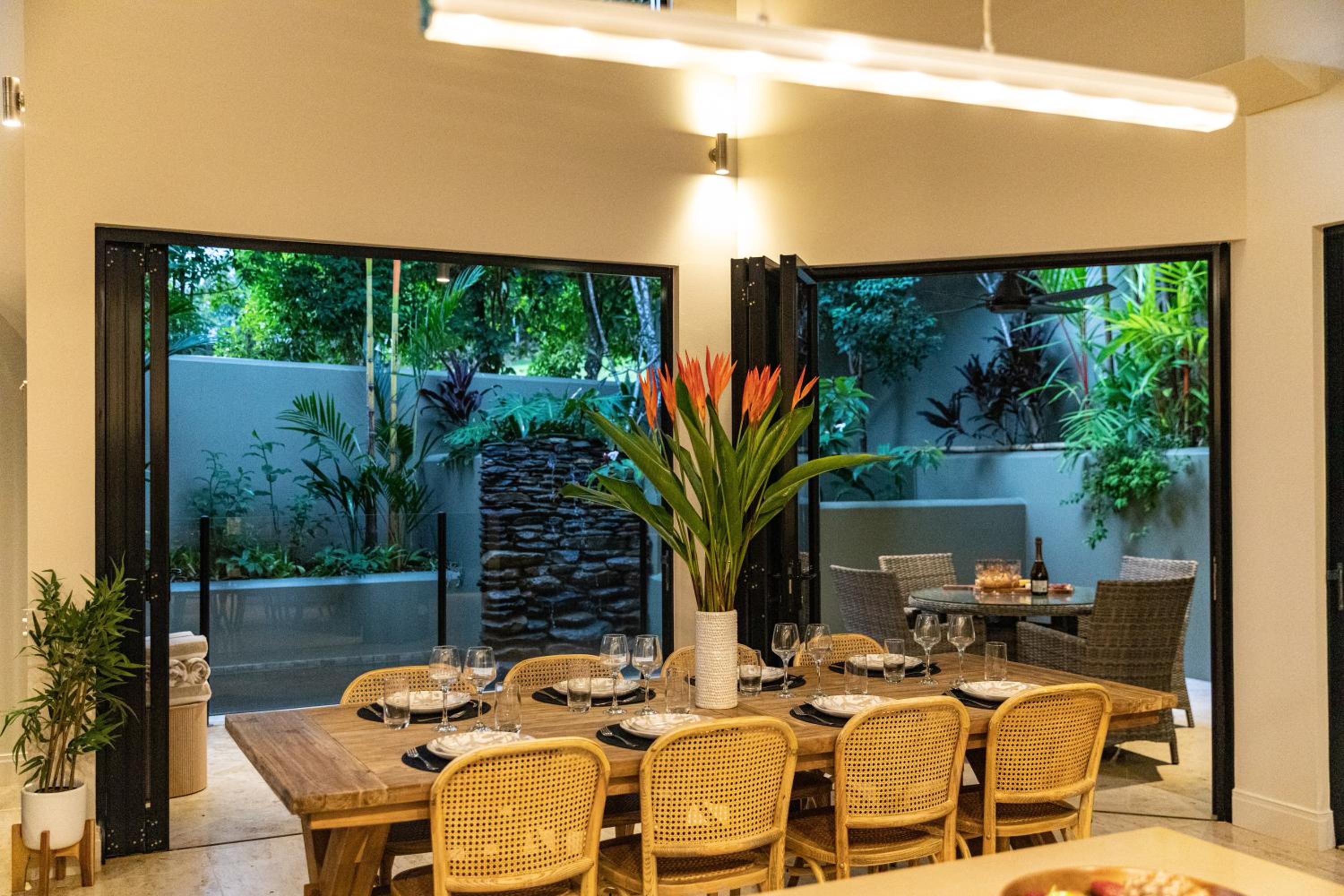 Amalfi - Port Douglas, luxury in the centre of town