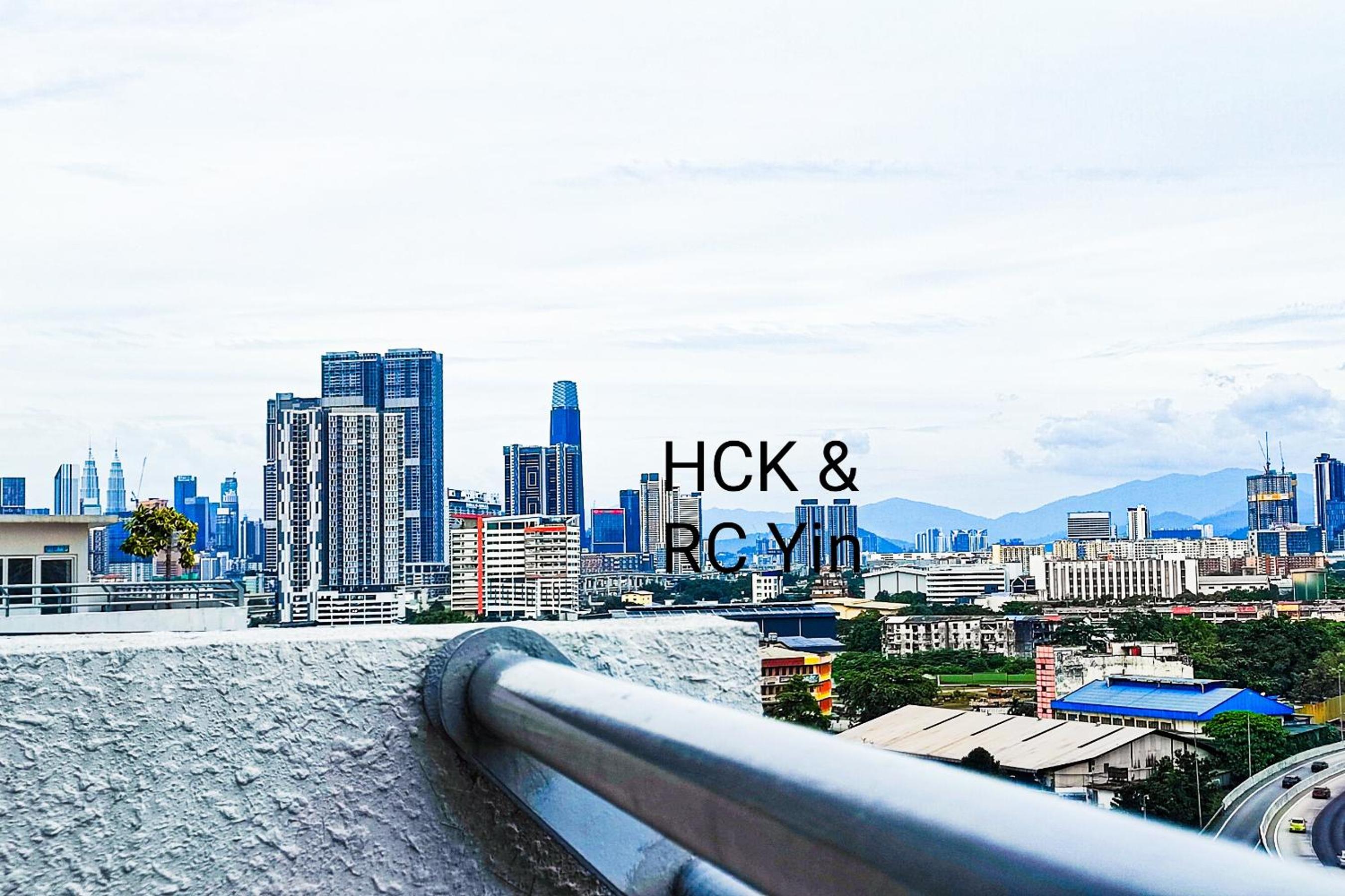 Lovely Family Suites at Razak City by HCK