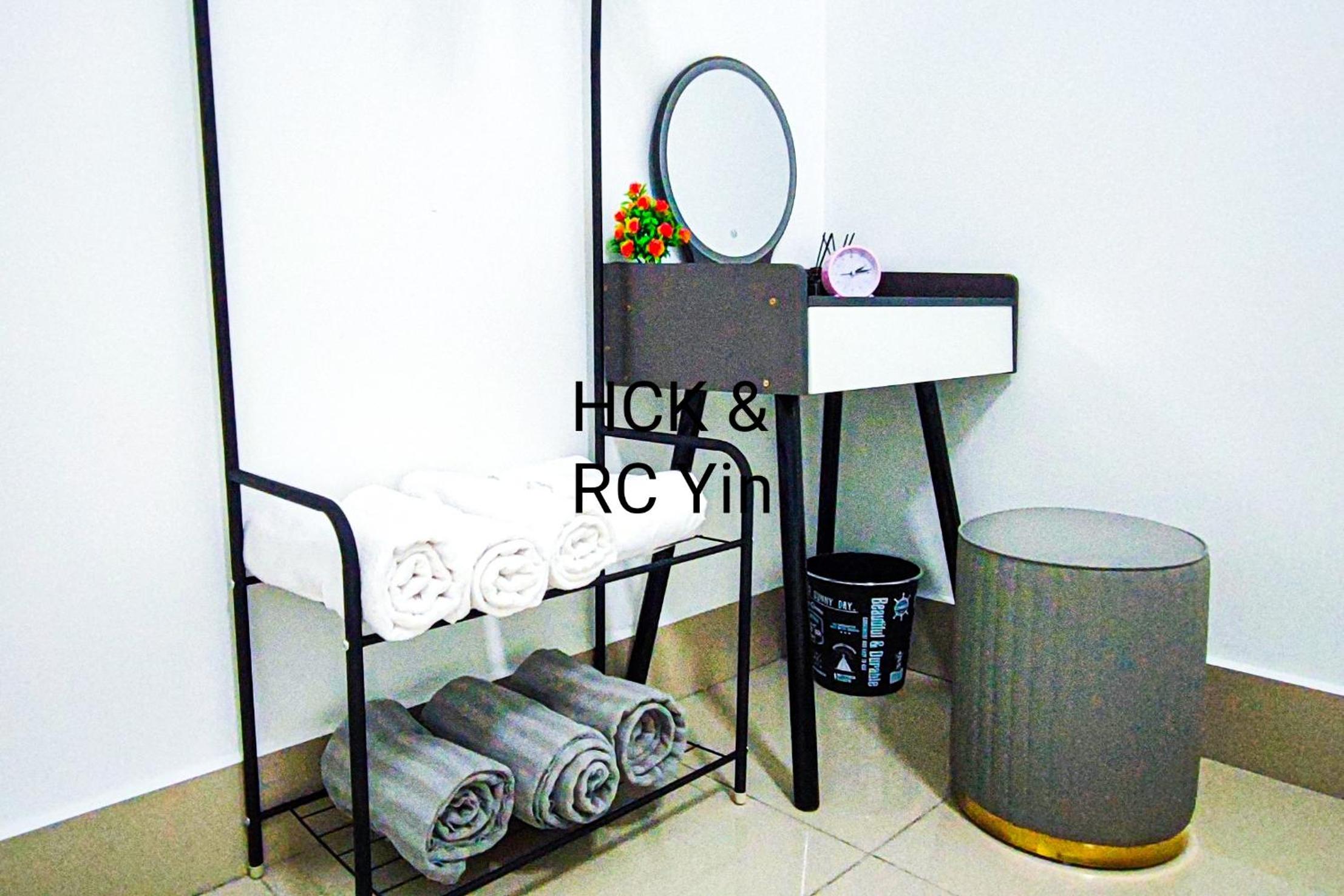 Lovely Family Suites at Razak City by HCK