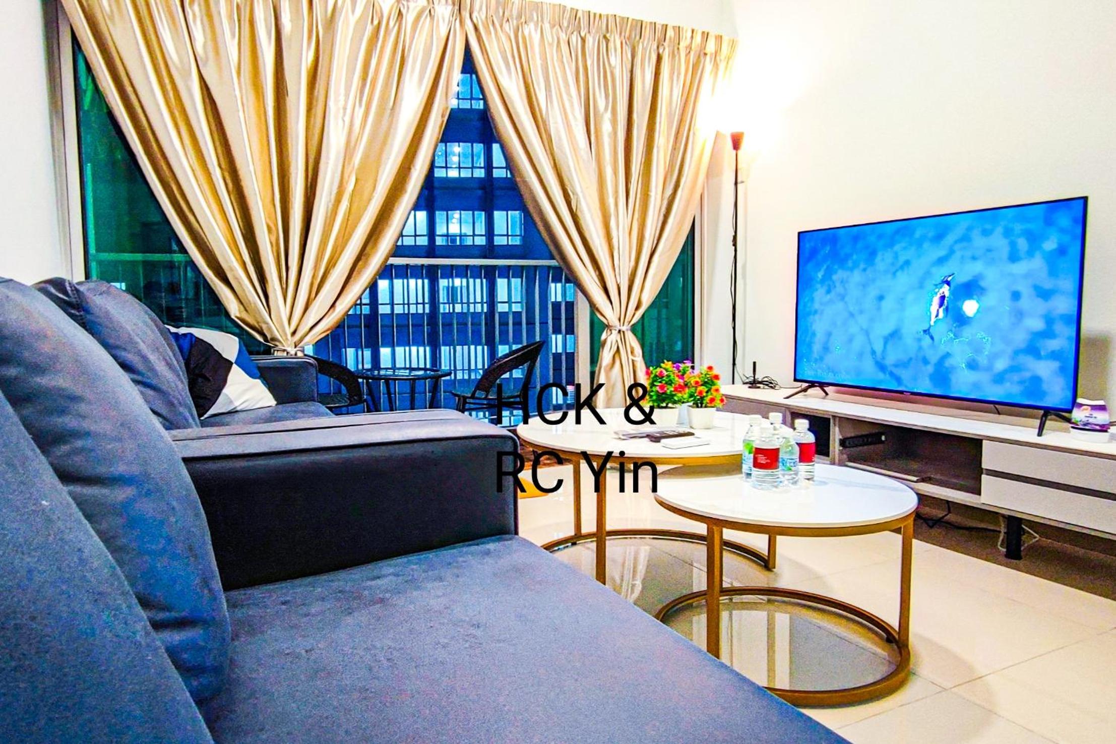 Lovely Family Suites at Razak City by HCK