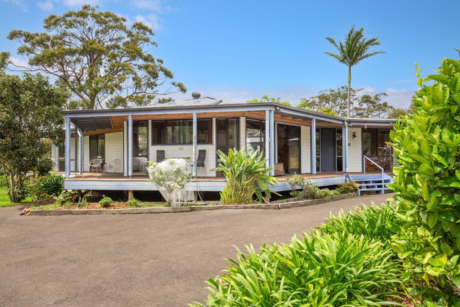 Hidden Orchard - Pet Friendly - 4 Mins Walk to Beach