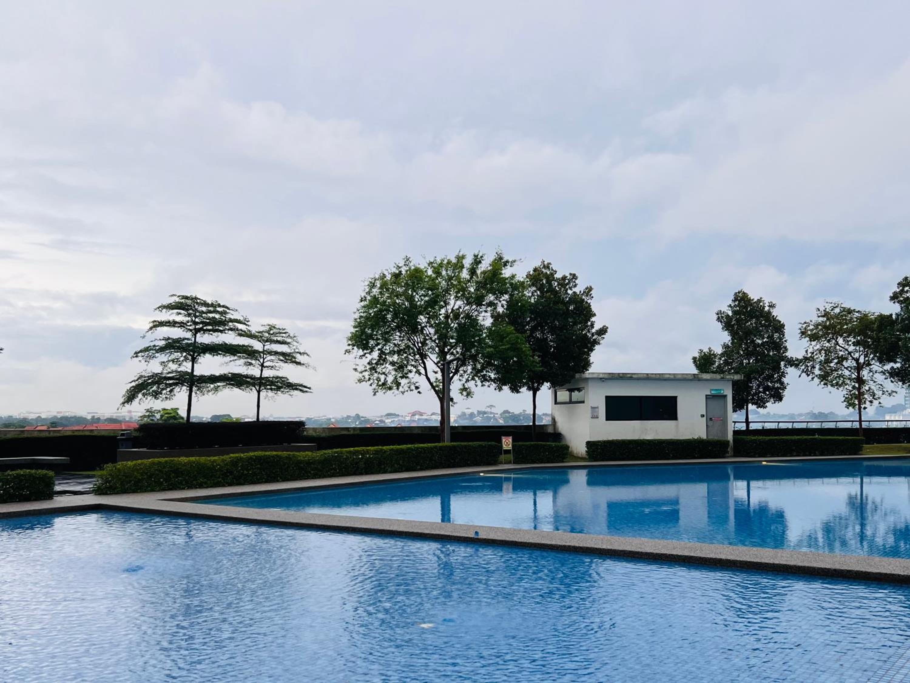 Molek High Floor Cozy Penthouse Apartment 5BR 12Pax by Our Stay
