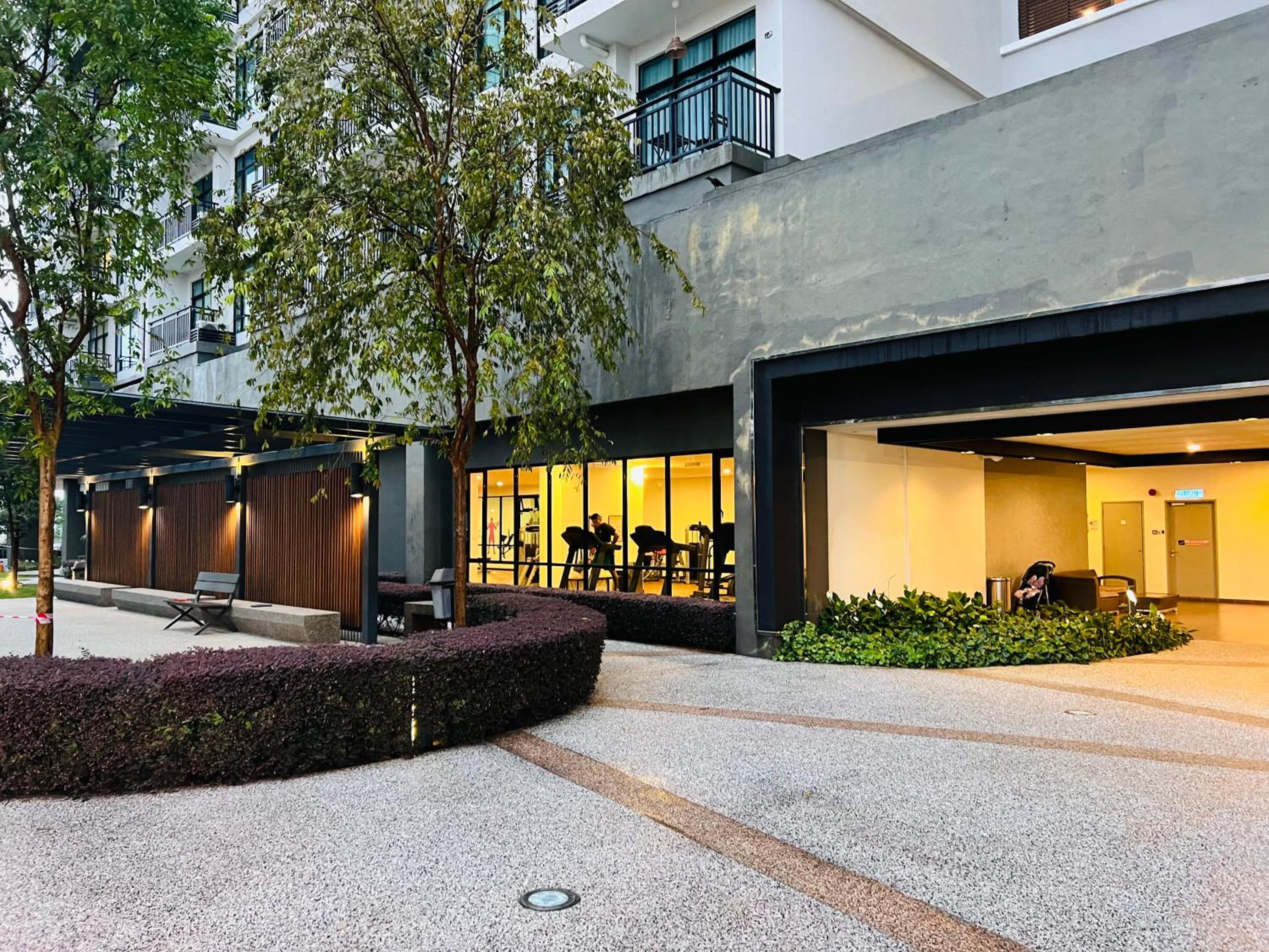 Molek High Floor Cozy Penthouse Apartment 5BR 12Pax by Our Stay