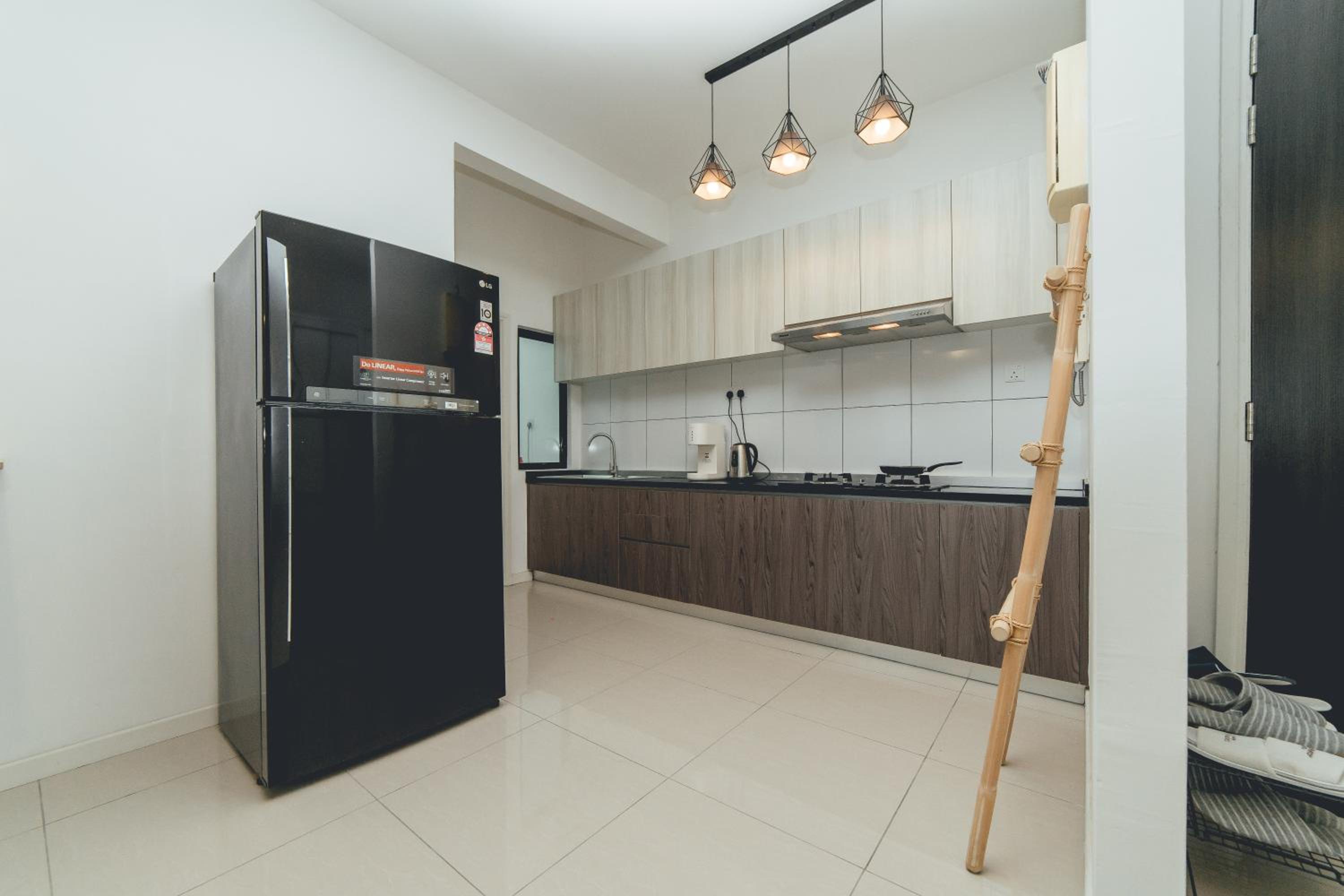 Molek High Floor Cozy Penthouse Apartment 5BR 12Pax by Our Stay