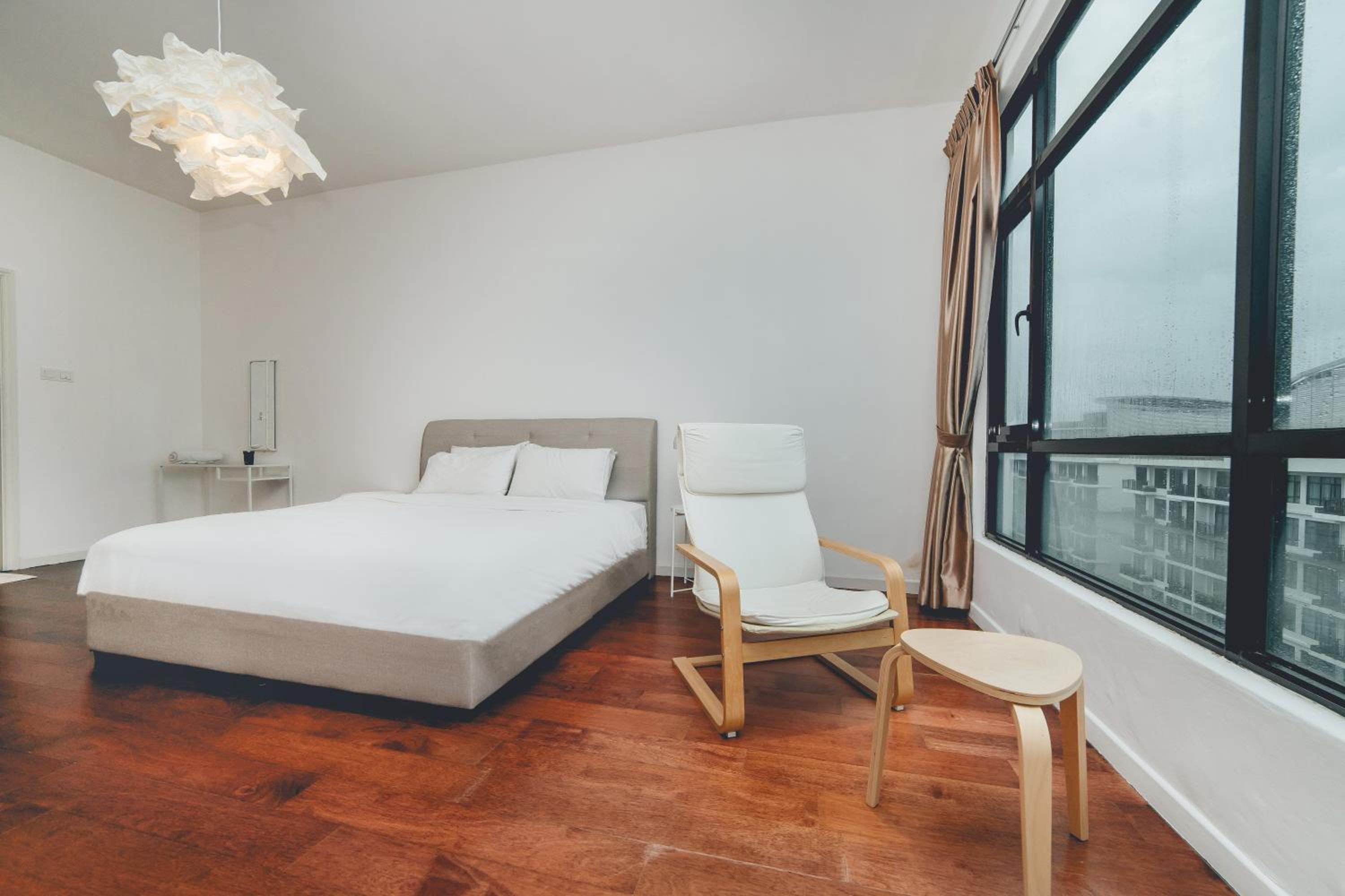 Molek High Floor Cozy Penthouse Apartment 5BR 12Pax by Our Stay