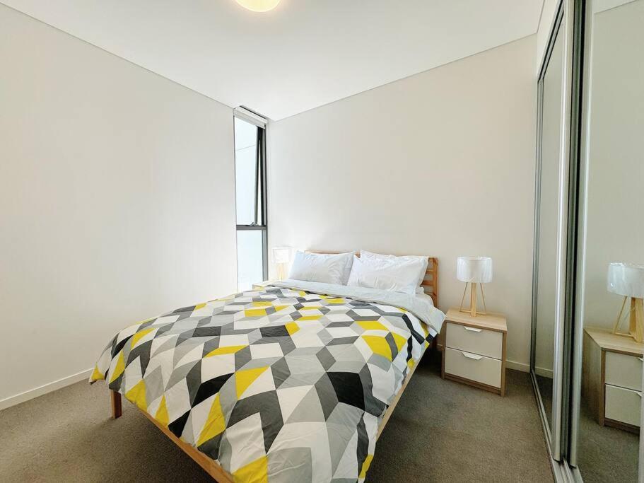 Modern 2Brs@ close2 Olympic park