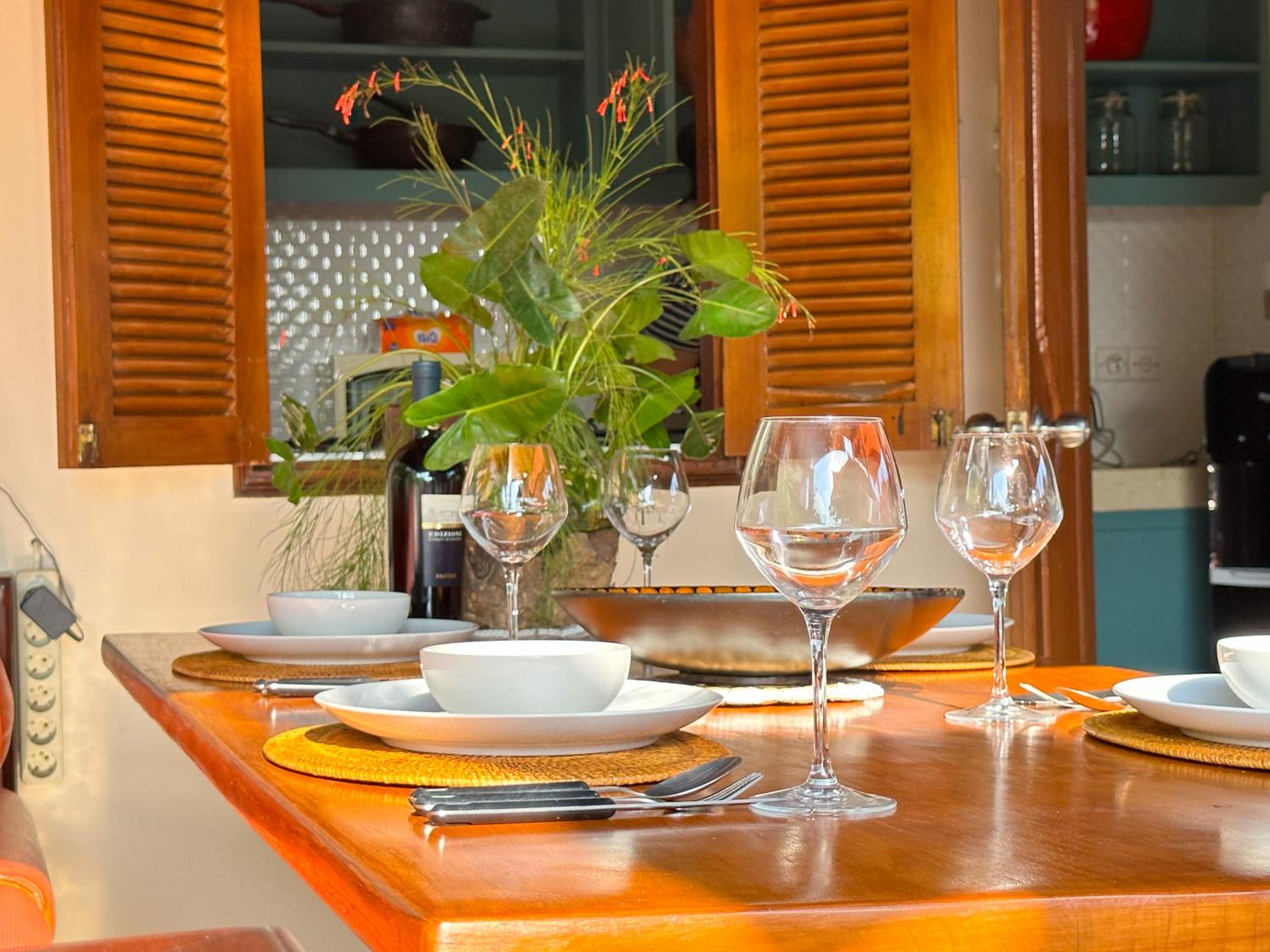 Villa Paradiso - 2B/R villa with Pool 3 min from Melasti beach view 5