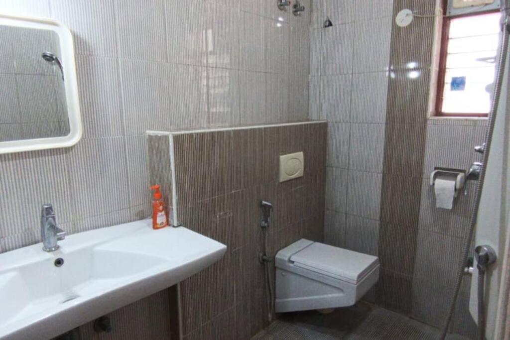 4BHK Luxury Apartment at VV Mohalla/Mysore by Revkeys view 4