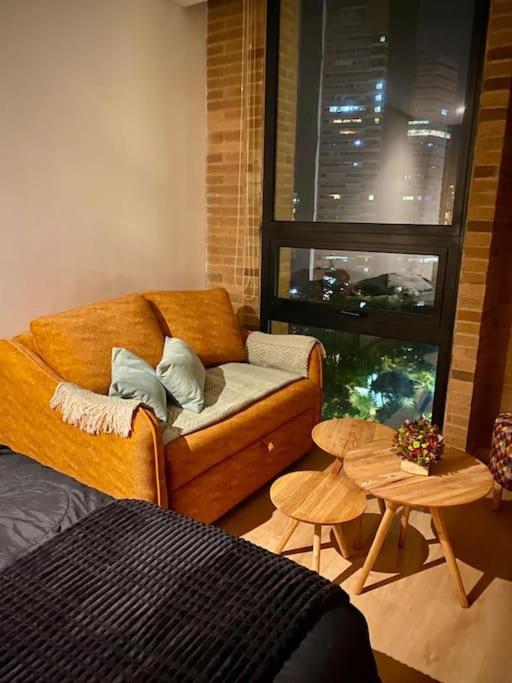 Cozy Loft 14th-Floor for 4 in the heart of Bogotá