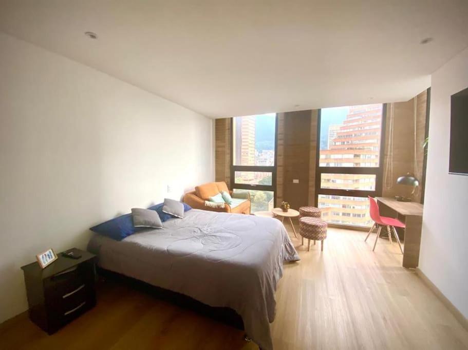 Cozy Loft 14th-Floor for 4 in the heart of Bogotá