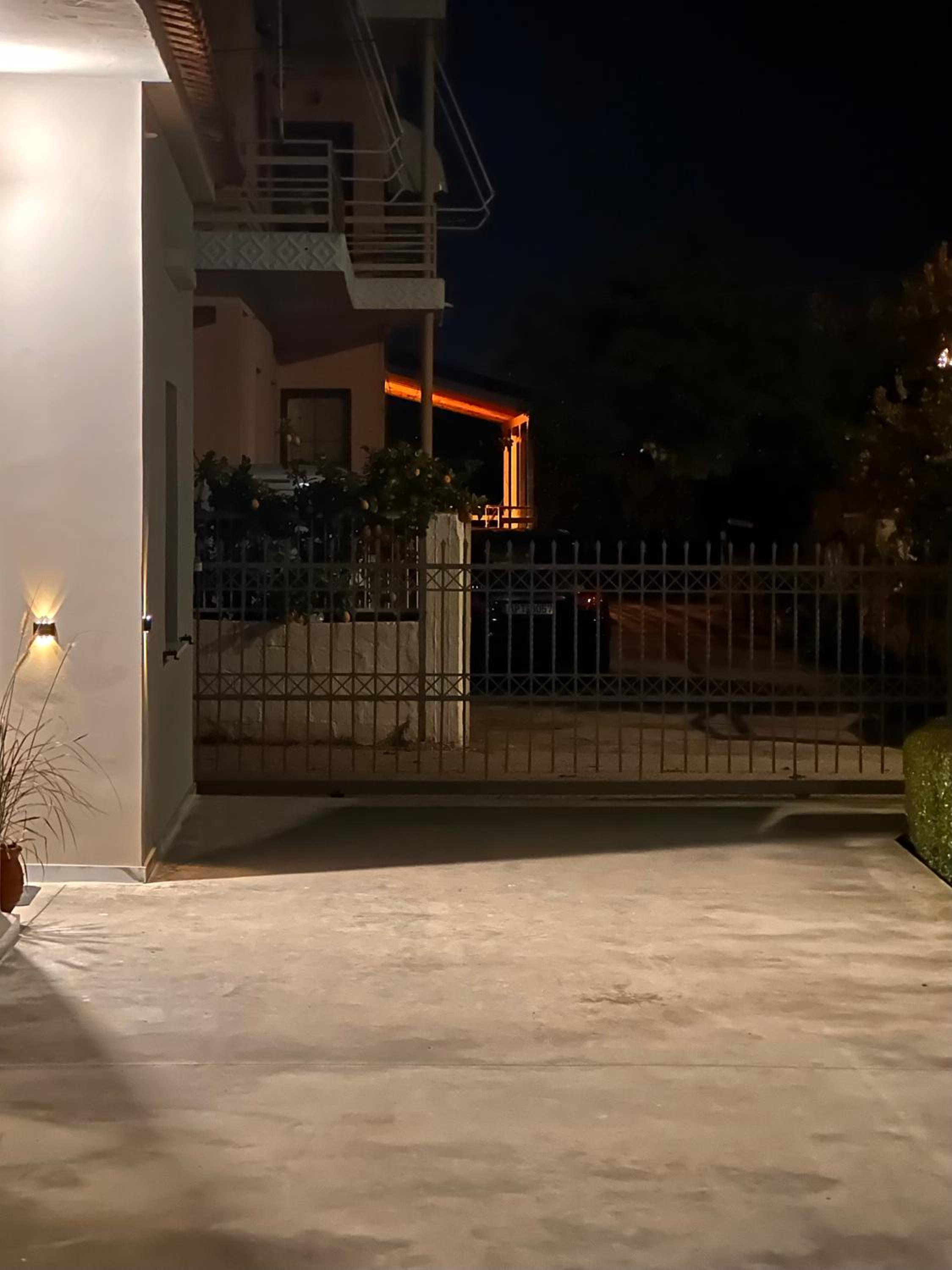 Aura House