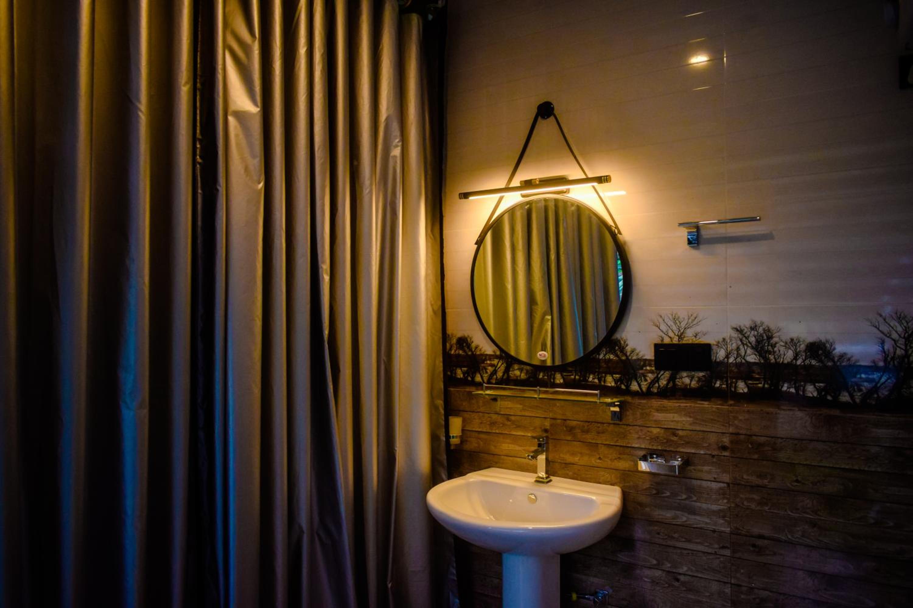 The Regal Haven, Guest Inn Kandy
