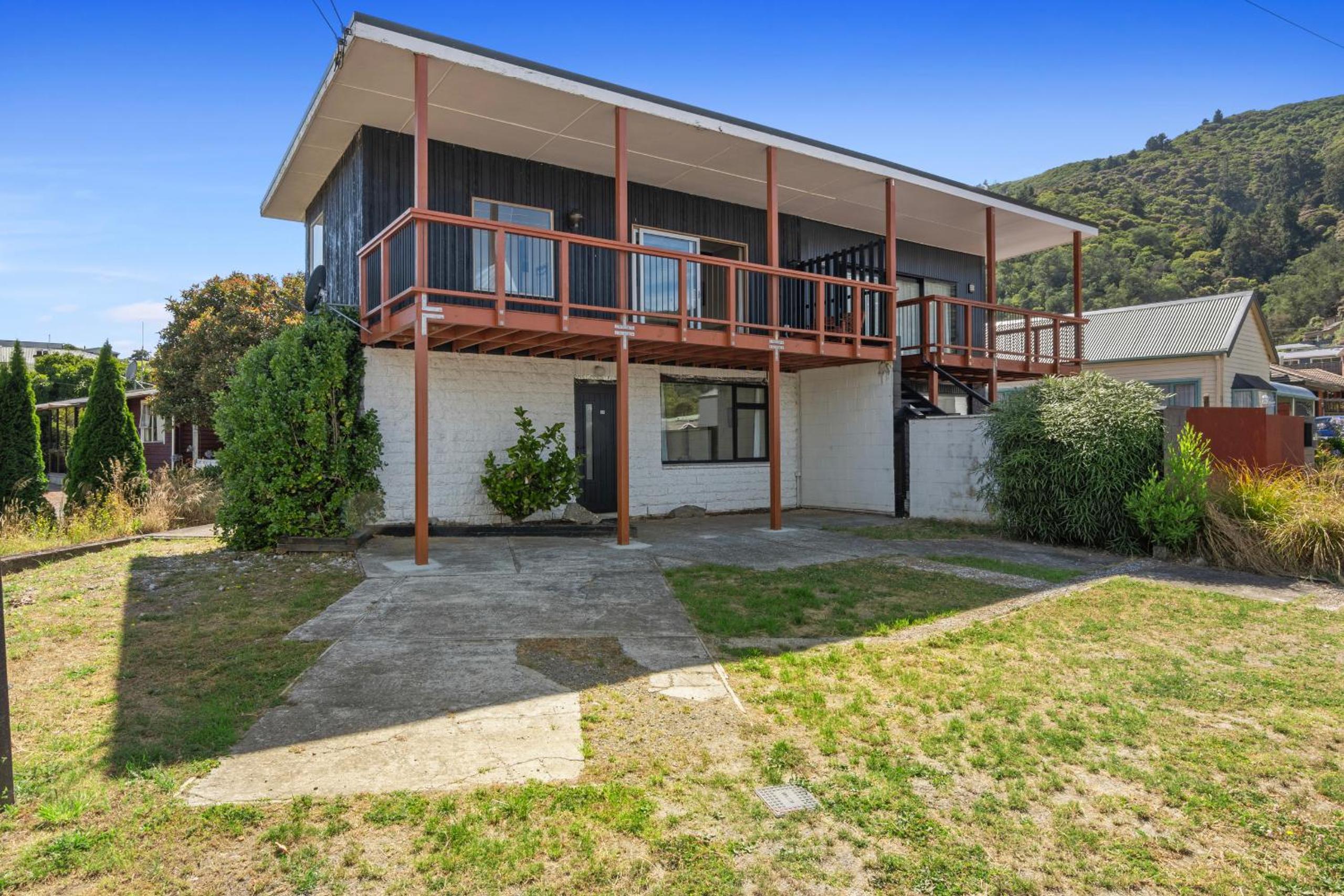 Coastal Charm - Picton Holiday Home view 2