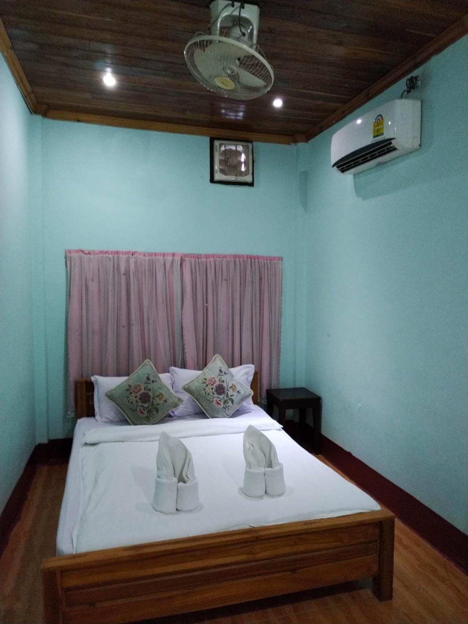 Phanh Tha Sone House view 5
