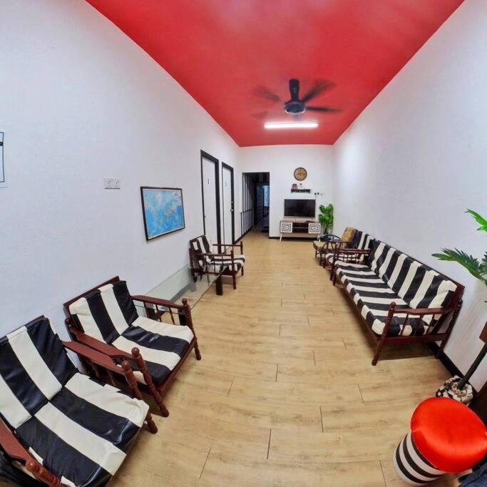 Creative Guesthouse (Homestay & Event Space in KK) photo 1