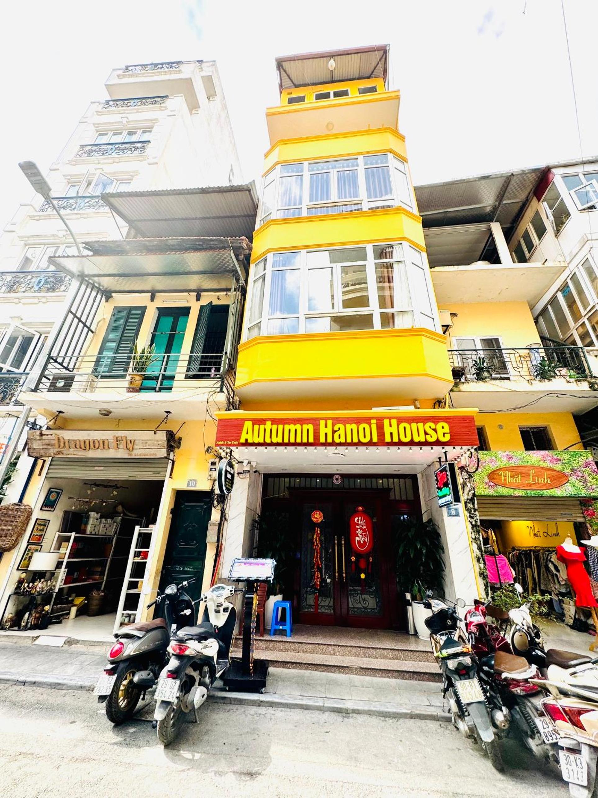 Old Quarter Autumn To Tich Ha Noi