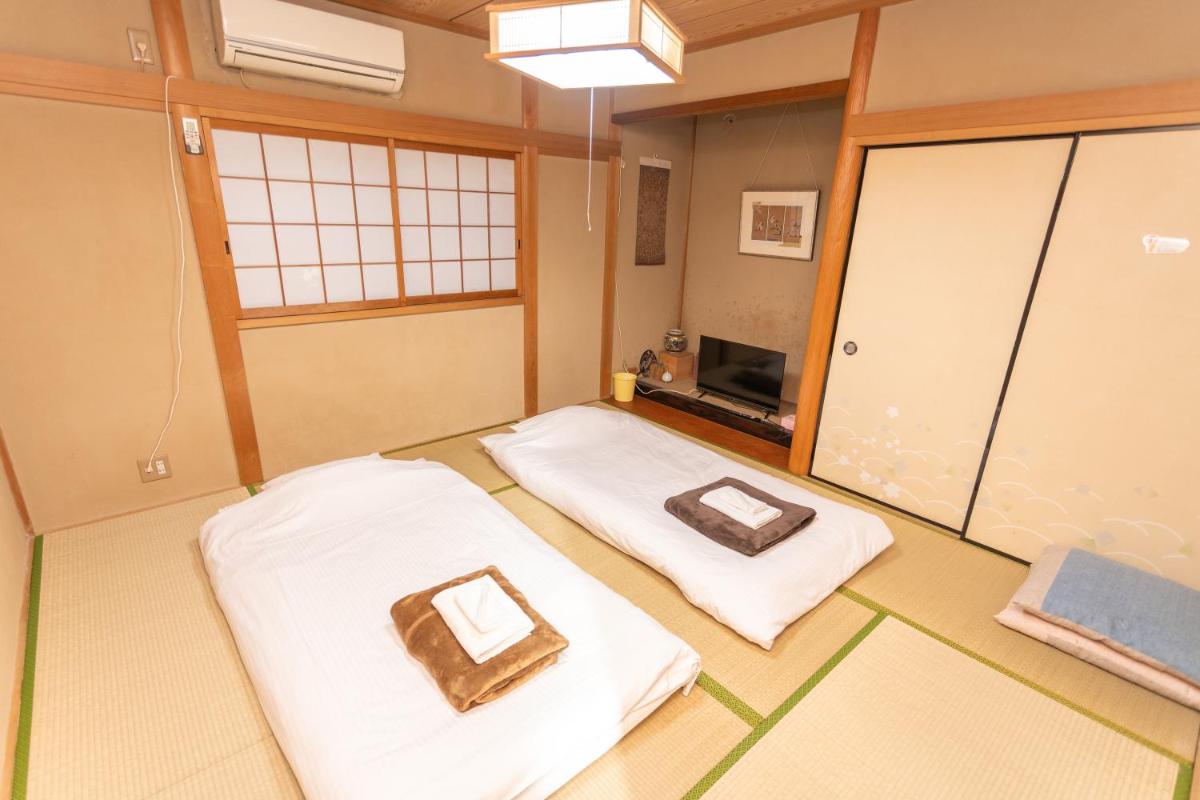 Guest House OneWorld Toji view 4