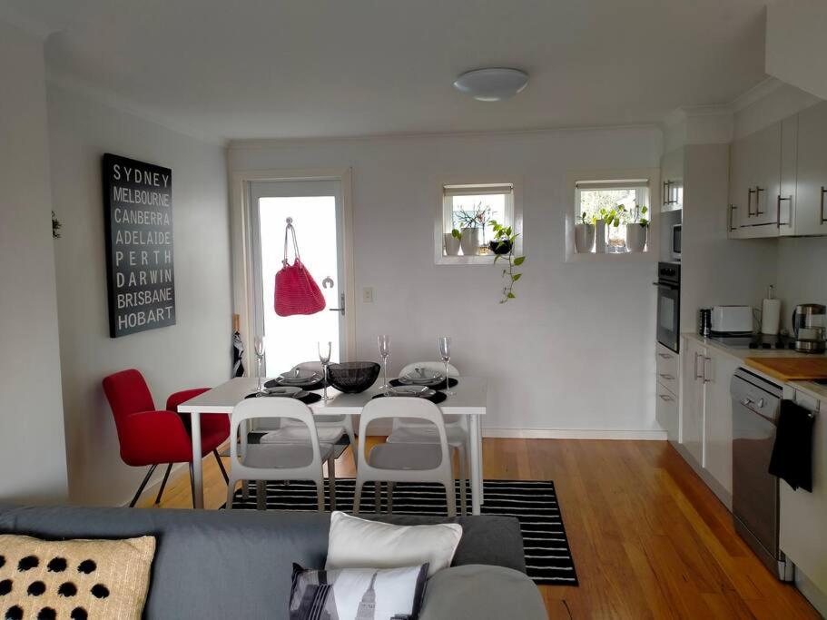 Beachfront Tiny Townhouse Kurnell