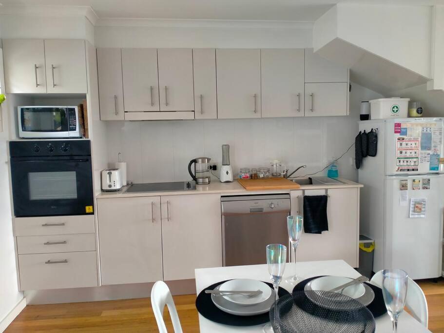 Beachfront Tiny Townhouse Kurnell