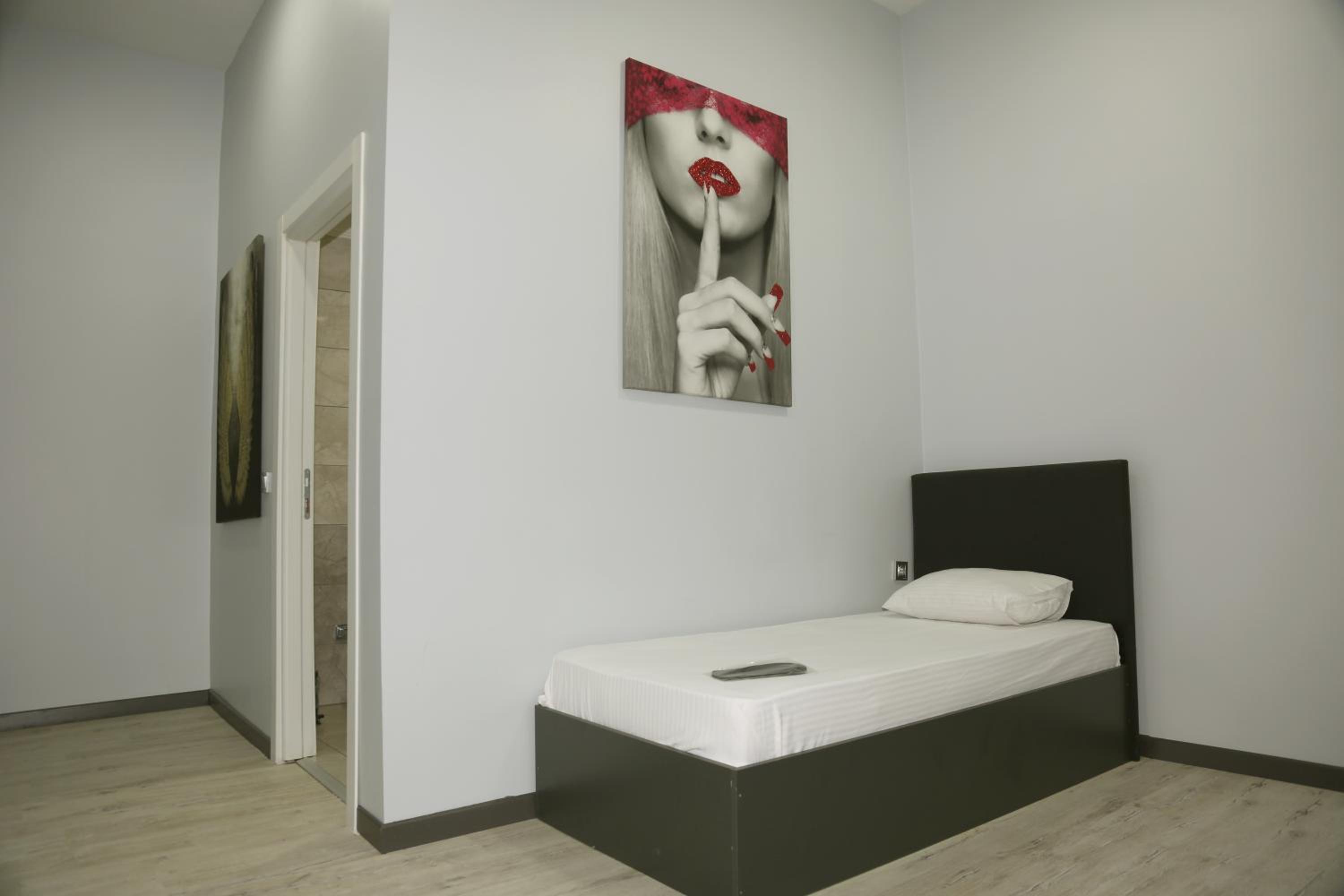 ZOOM OTEL - Image 74