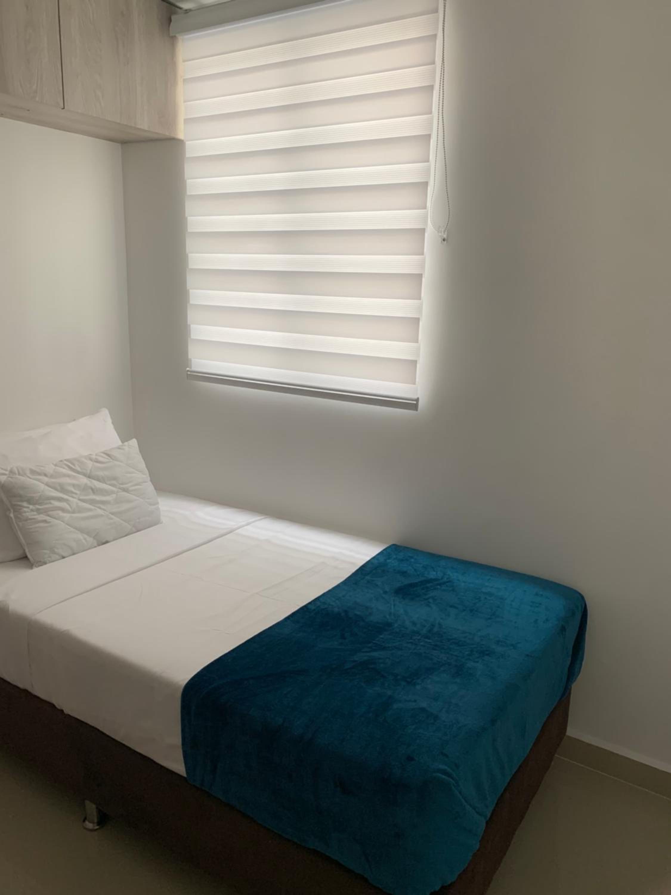 CALI Acogedor y Completo, Apto cerca de Jardin plaza, con piscina, parqueadero y aire acondicionado