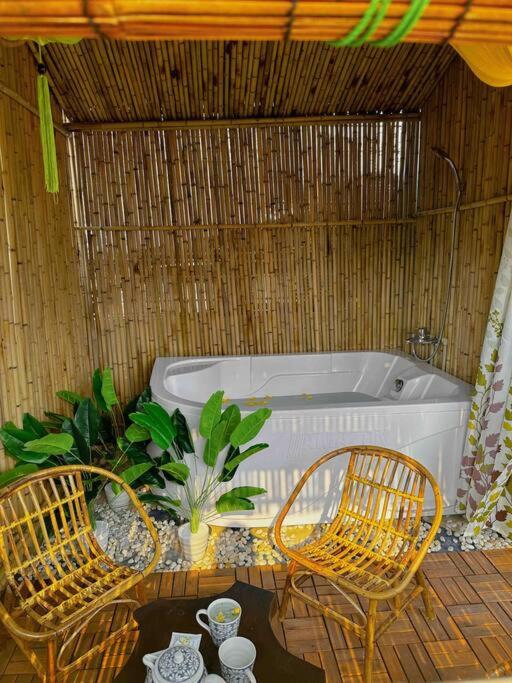 Duplex sky Garden & couple Hottub by SSens Homes