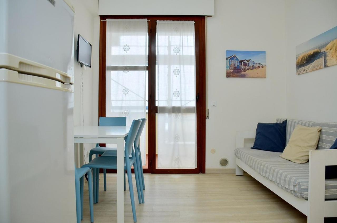 Bright flat overlooking the sea-Beahost view 3