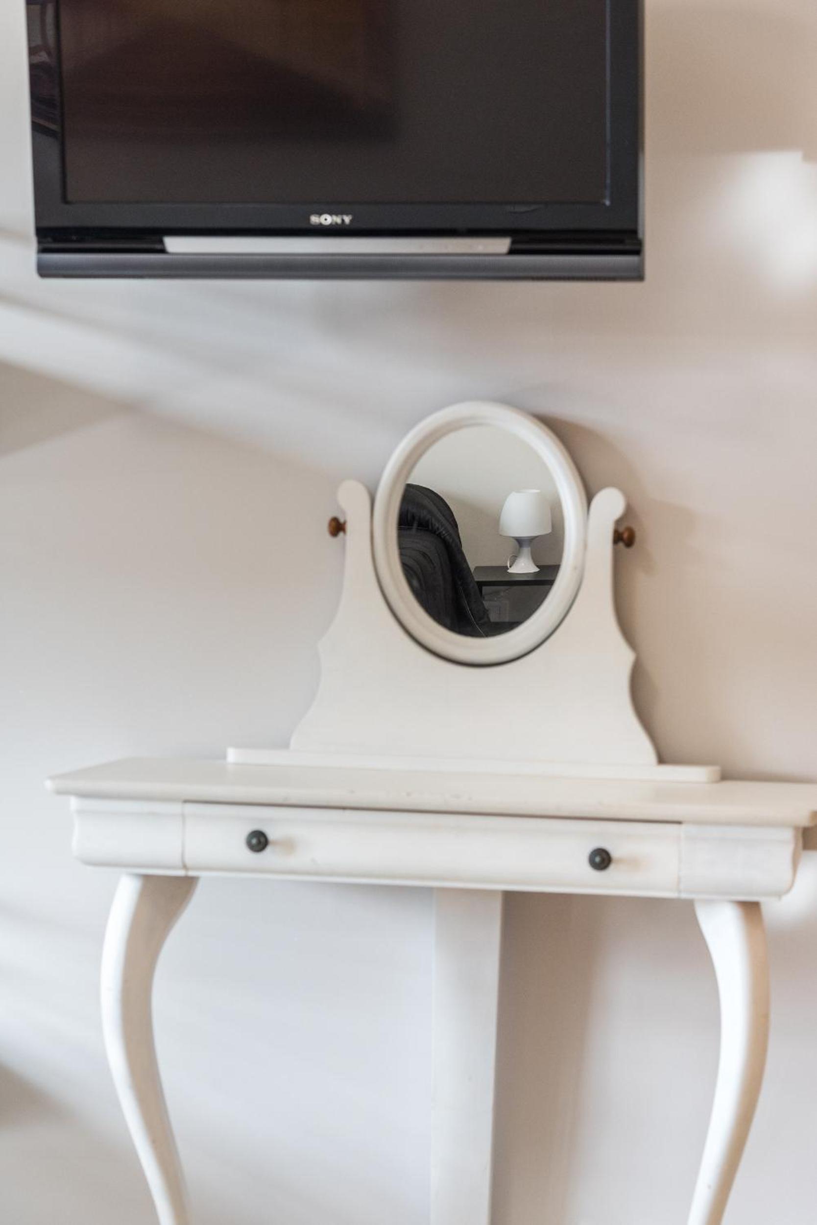 Travelershome Ciampino&Morena GuestHouse