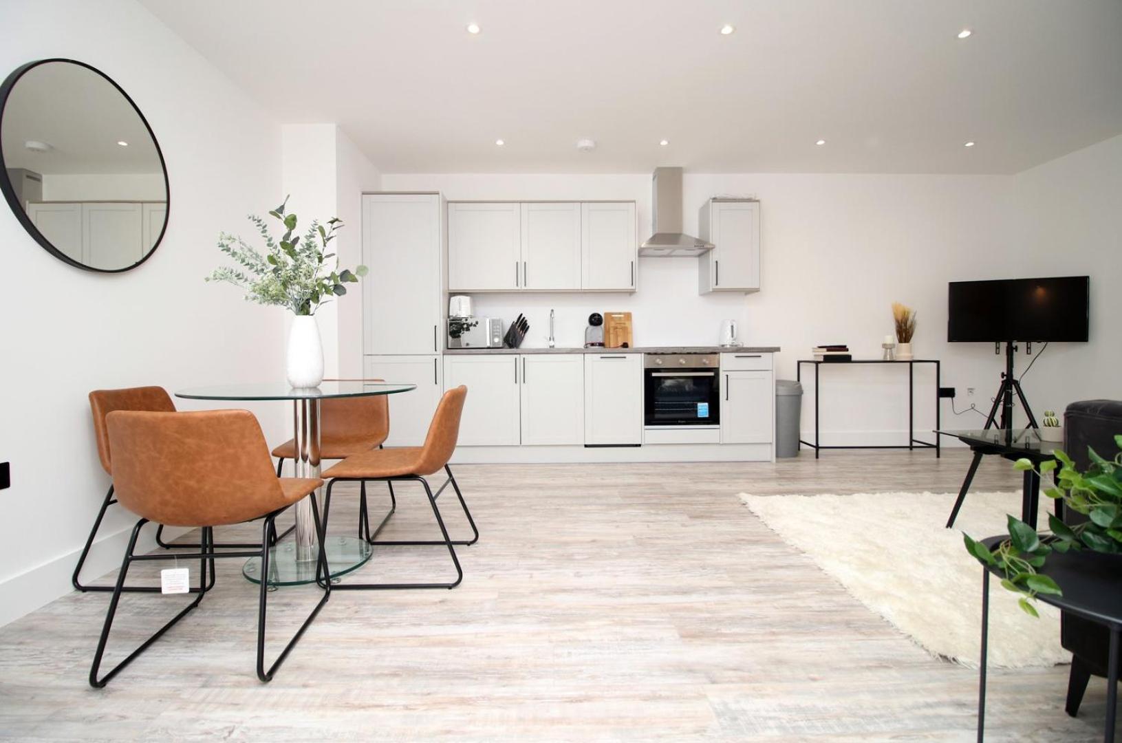 Cohost Partners | Central and Contemporary 2Br view 5