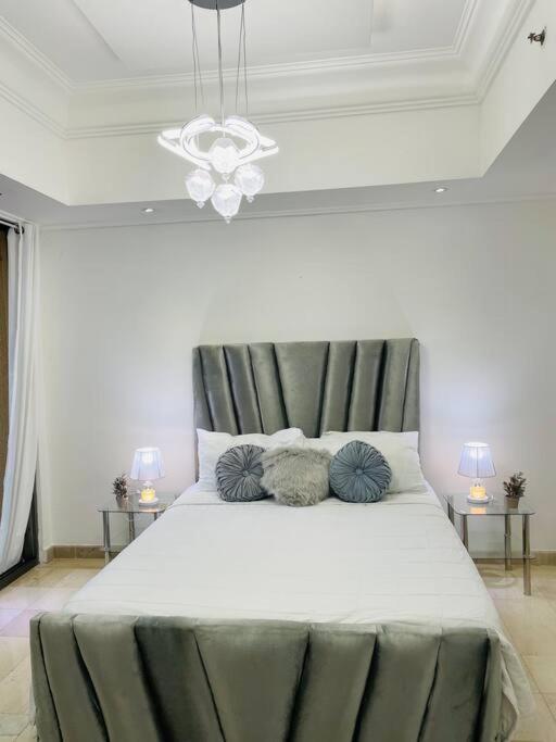 Apartamento con vista mar y la ciudad La Paz en Malecón Santo Domingo