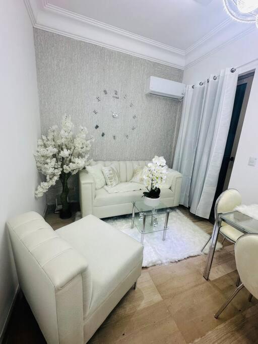 Apartamento con vista mar y la ciudad La Paz en Malecón Santo Domingo