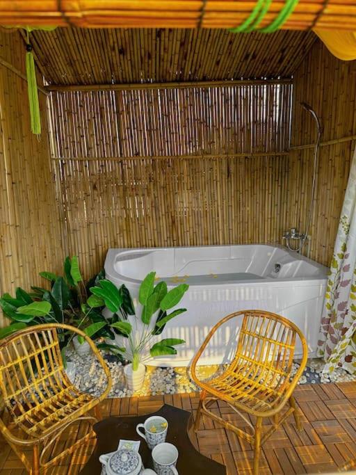 Duplex sky Garden & couple Hottub by SSens Homes