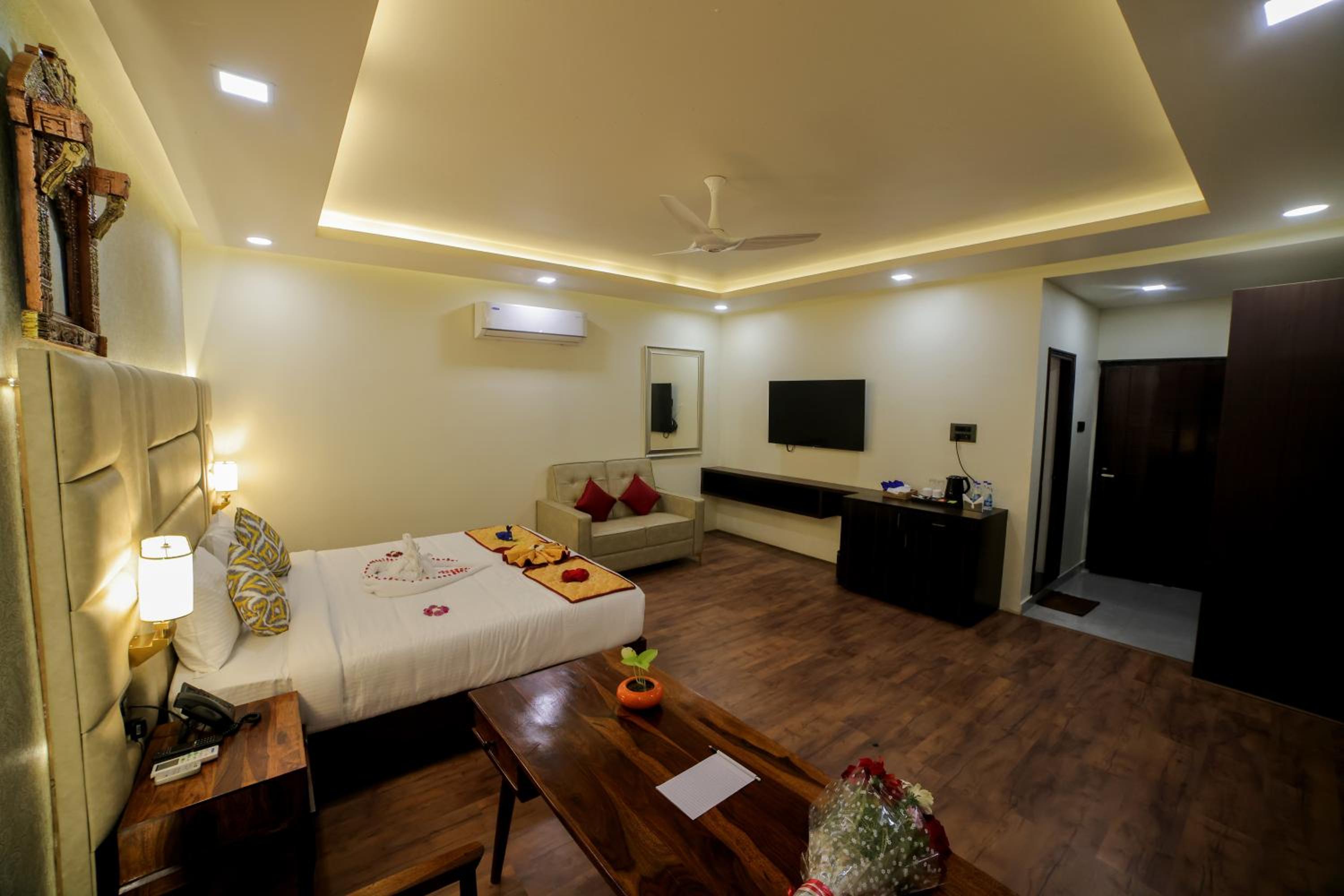 Lake Valley Resort and Spa Tirupati, 27 kms from Talakona Waterfall view 5