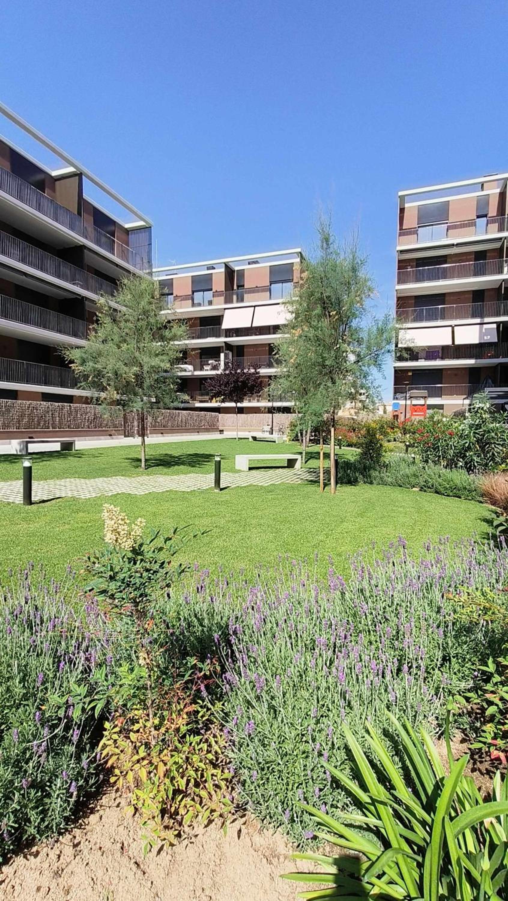 Apartamento confortable con piscina y playa cerca