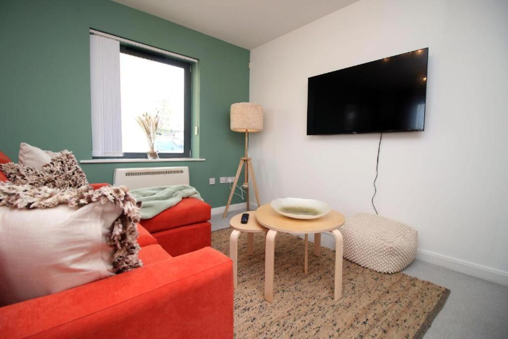 Observatory 2 bedroom apartment overlooking Beach view 4