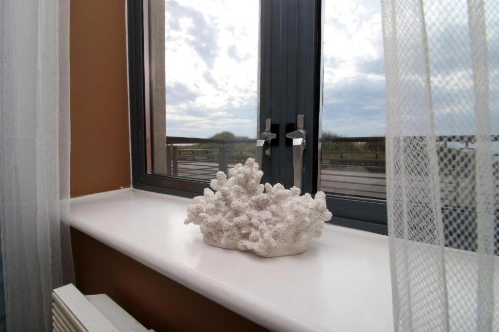 Observatory 2 bedroom apartment overlooking Beach view 3