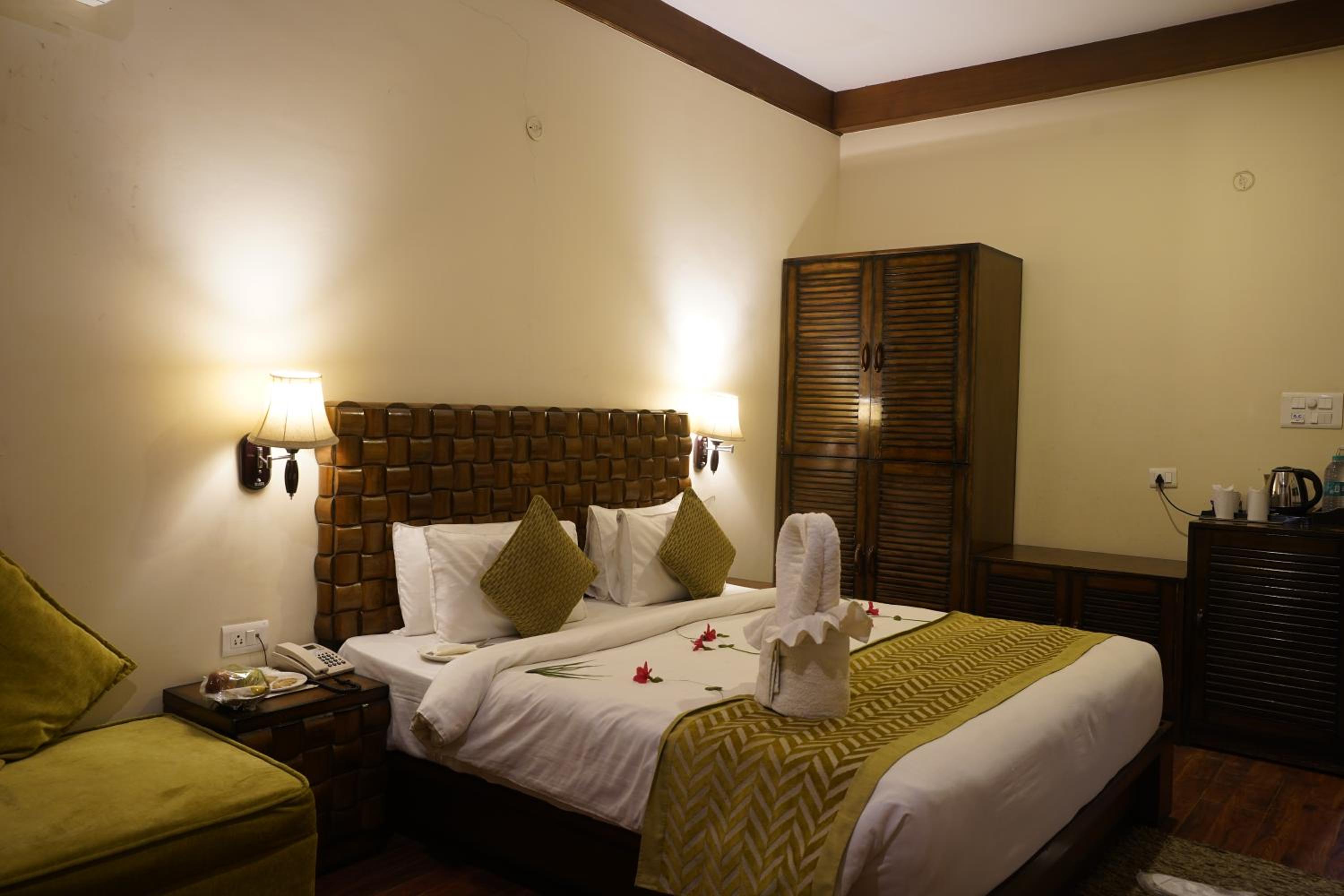Alaya Resorts & Spa