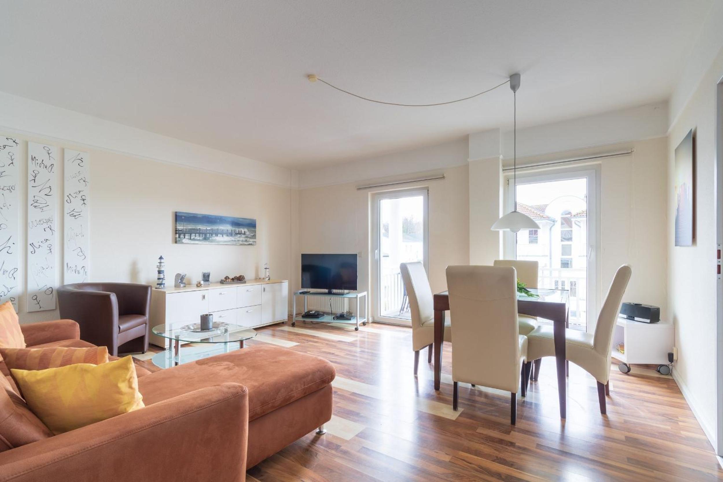 Haus Godewind Ferienwohnung 10 mit Balkon und Strandkorb