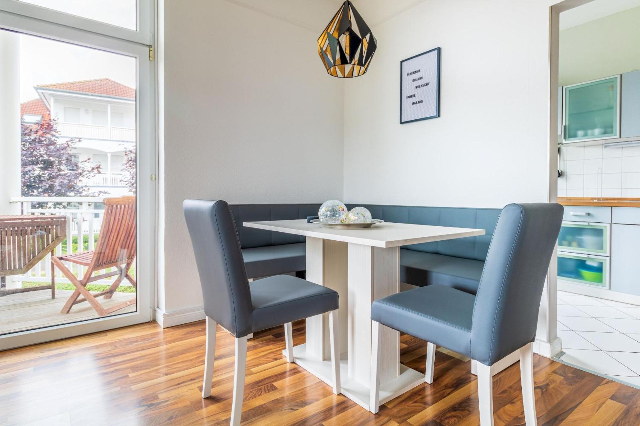 Haus Godewind Ferienwohnung 5 mit Balkon und Strandkorb